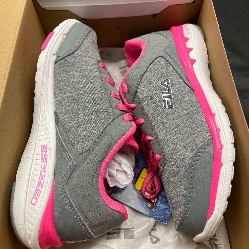Fila Octave Energized - brand new in box - Size 6.5 - Picture 1 of 9